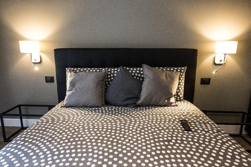 Bed & Breakfast Art House 2*