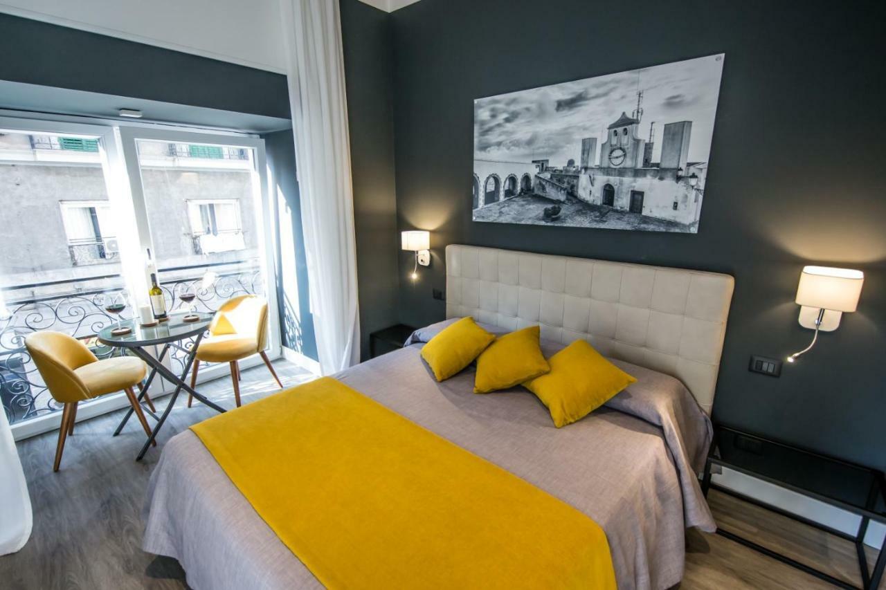 Bed & Breakfast Art House 2*
